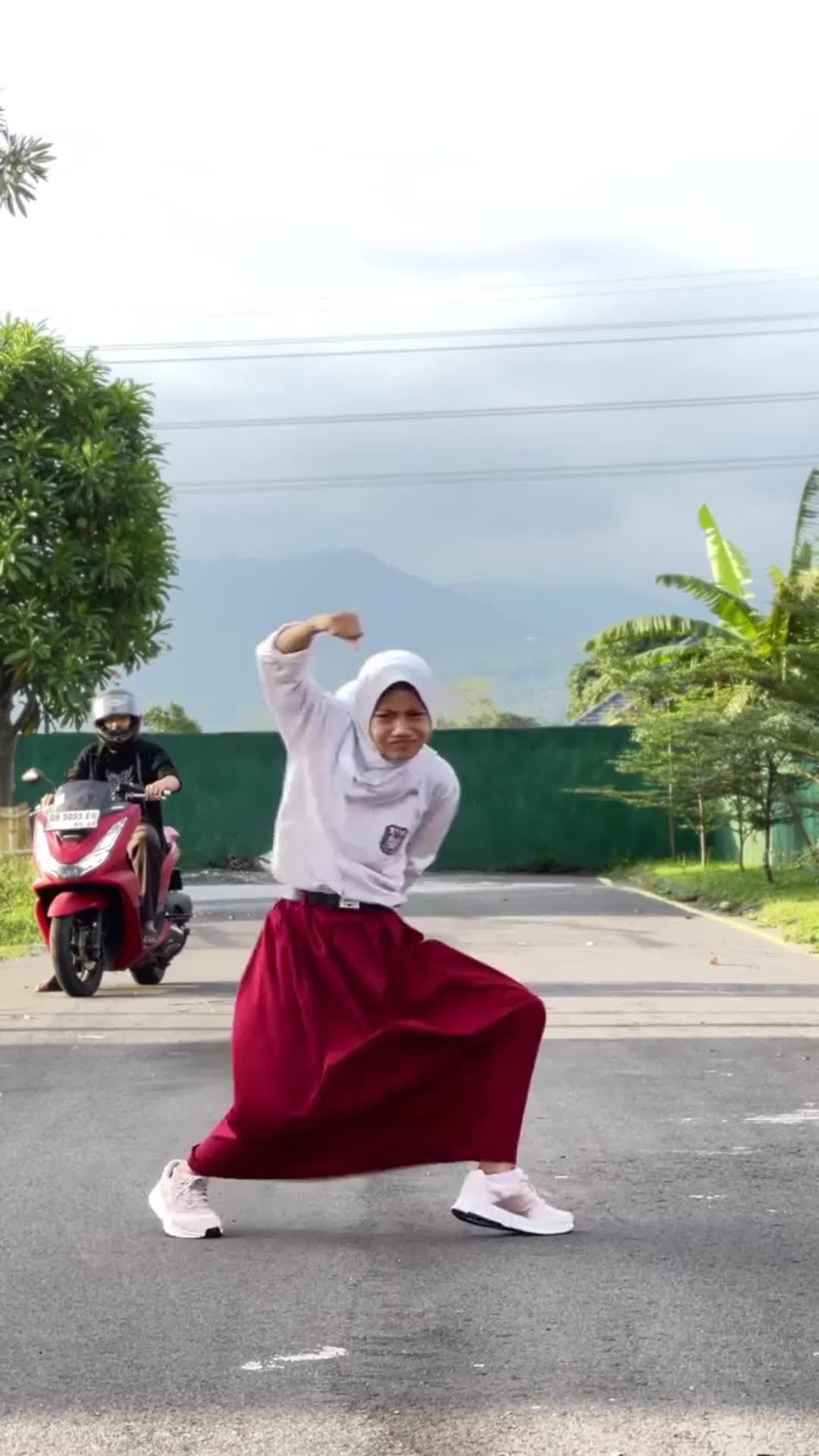 Deadpool dance - Azizah