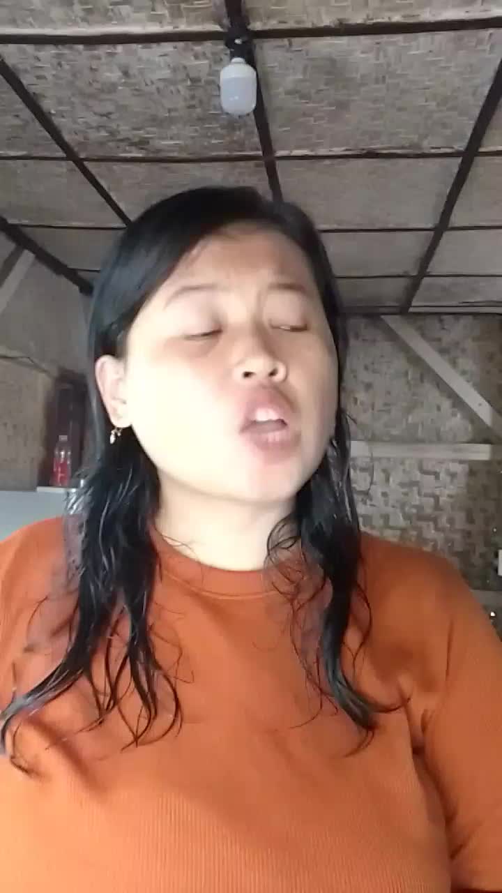 ah Ceu edoh mah kepo gosip artis 