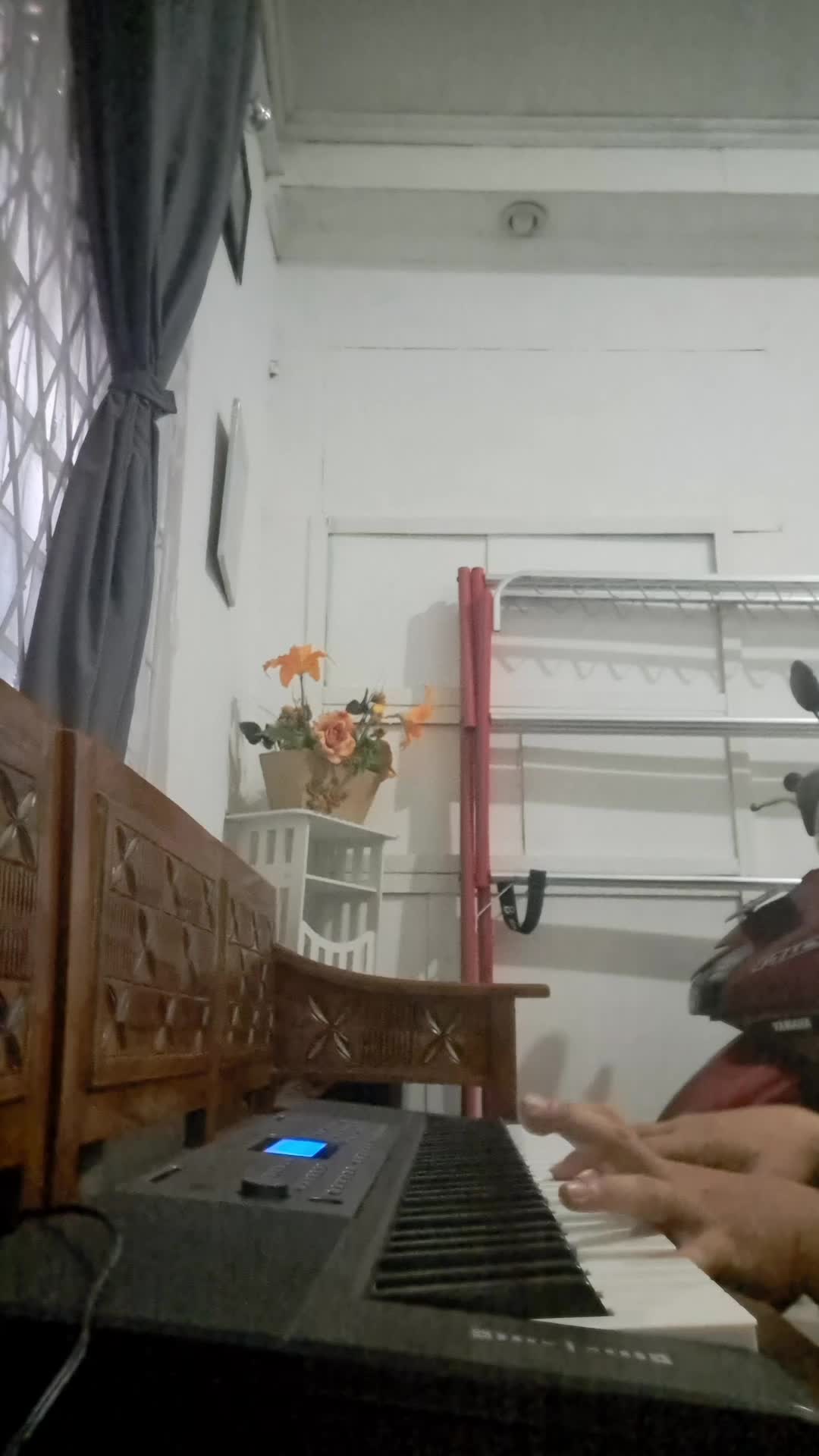 Queen - Dont Stop Me Now cover by Pandu 