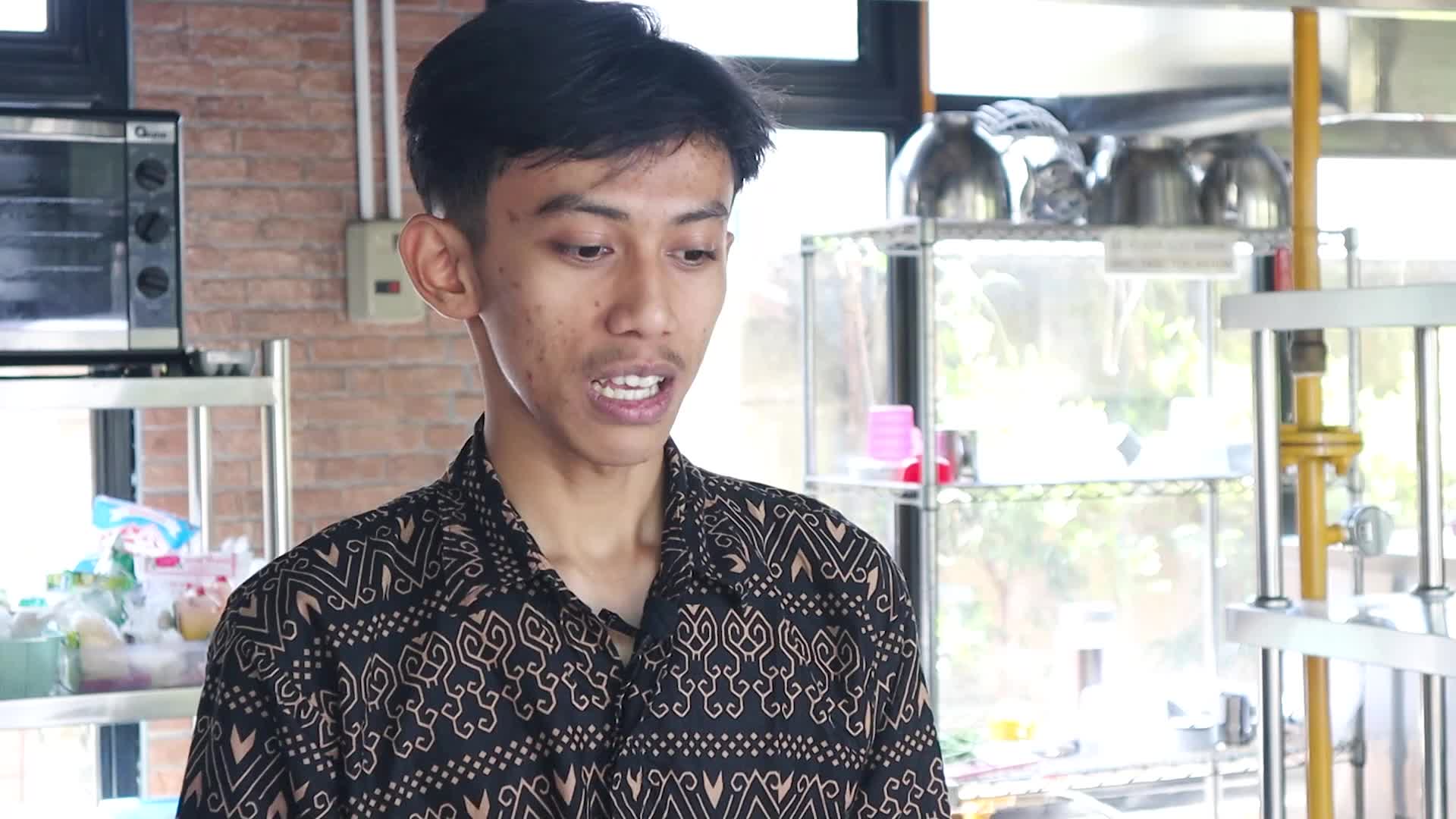 Masakan barudak sunda Chicken Cordon Bleu nih bos senggol dong
