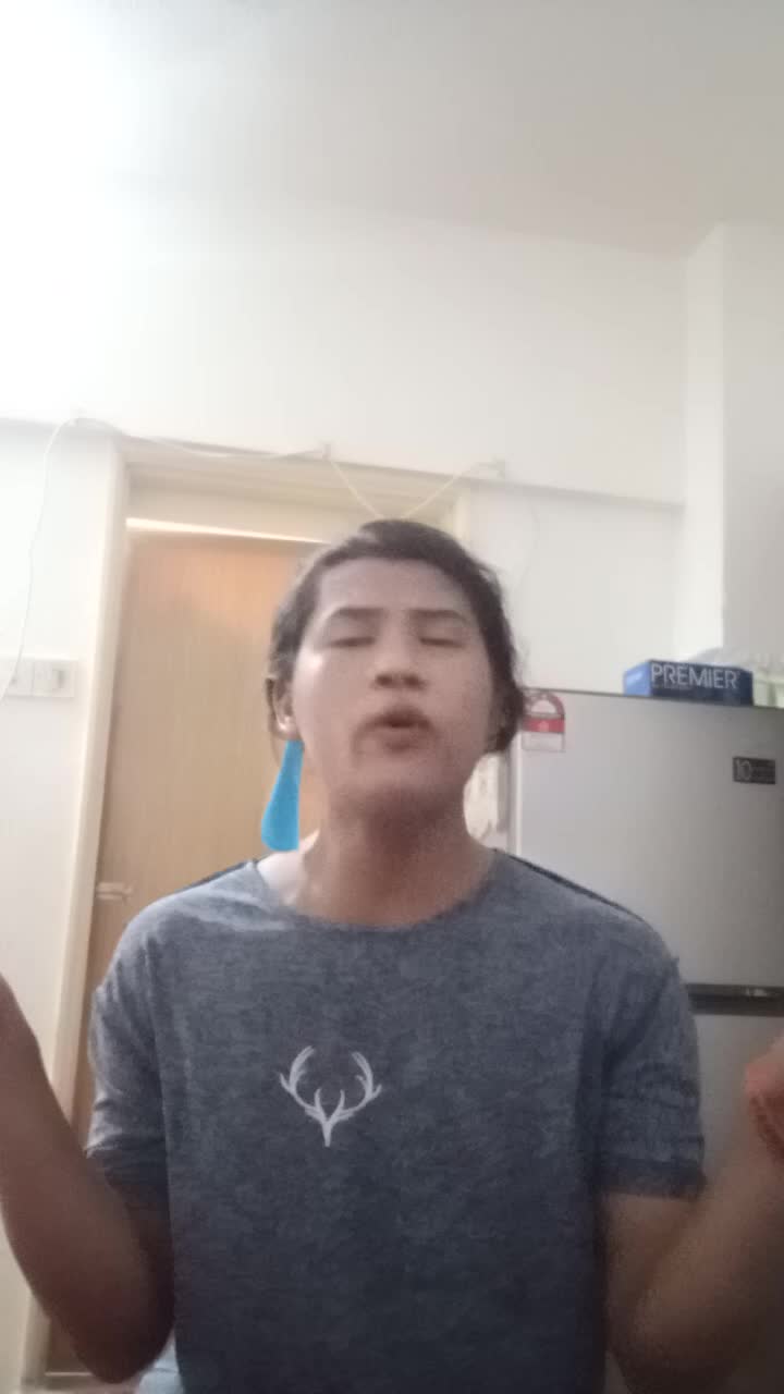 XFI solo chanrizky saruksuk 22tahun medan bleeding love by leona lewis