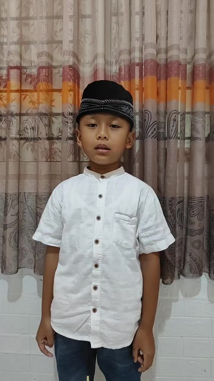 khaizuran Ahnaf Baihaki 7 tahun dari tangerang selatan.. Q.S Al Mulk