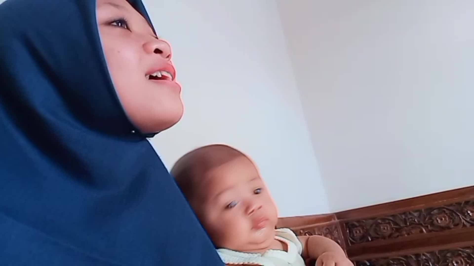 Binti arbaatu Ulya_20 th_asal kota Pemalang_judul lagu fen layalik+leng ileng siro menungso+ ya Rasulallah .❤Bismillah semoga kali ini masuk
