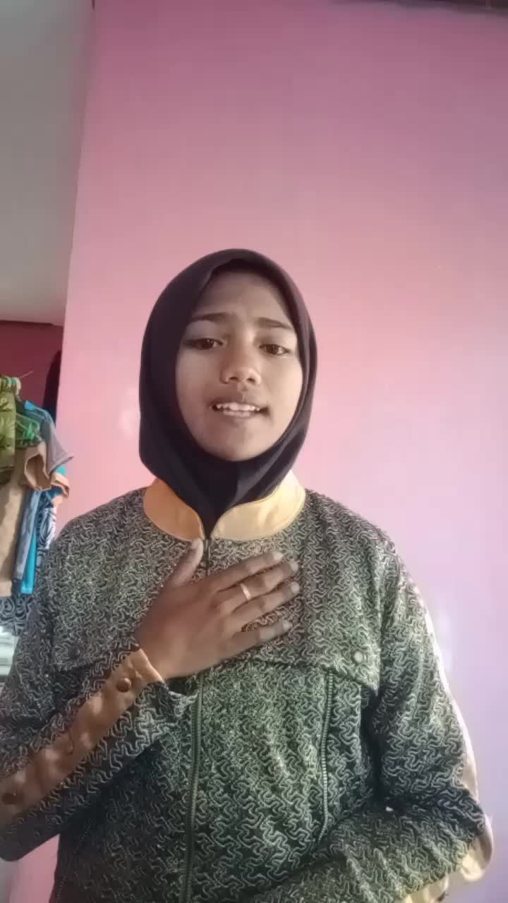 nama mentari peserta audisi onlline KDI 2022 asal Buton bau bau Sulawesi tenggara umr 14 motifasi ikut KDI untuk membagakan orang tua