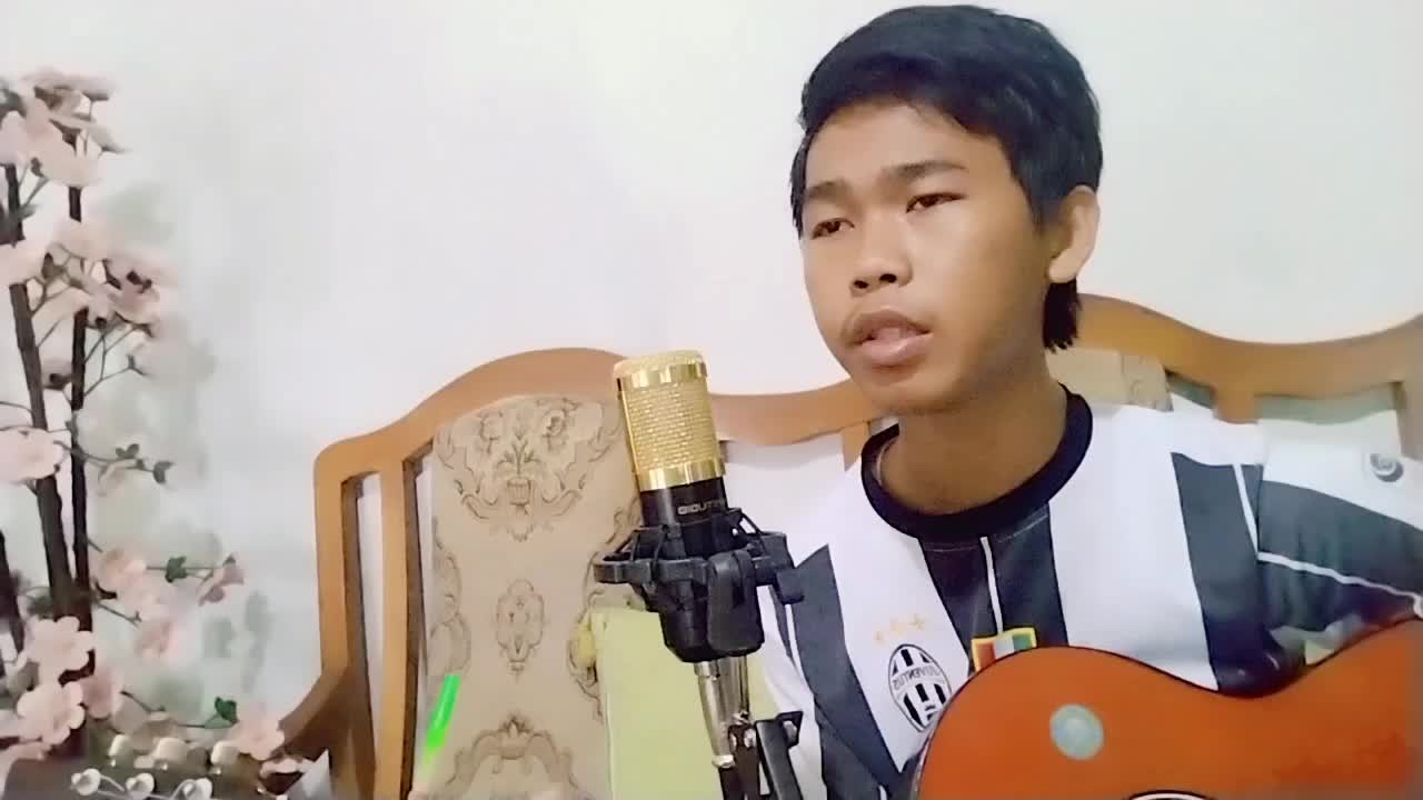 Cinta Segitiga - Zeni Ibnu Hakim (cover) No.WA : 089529684523