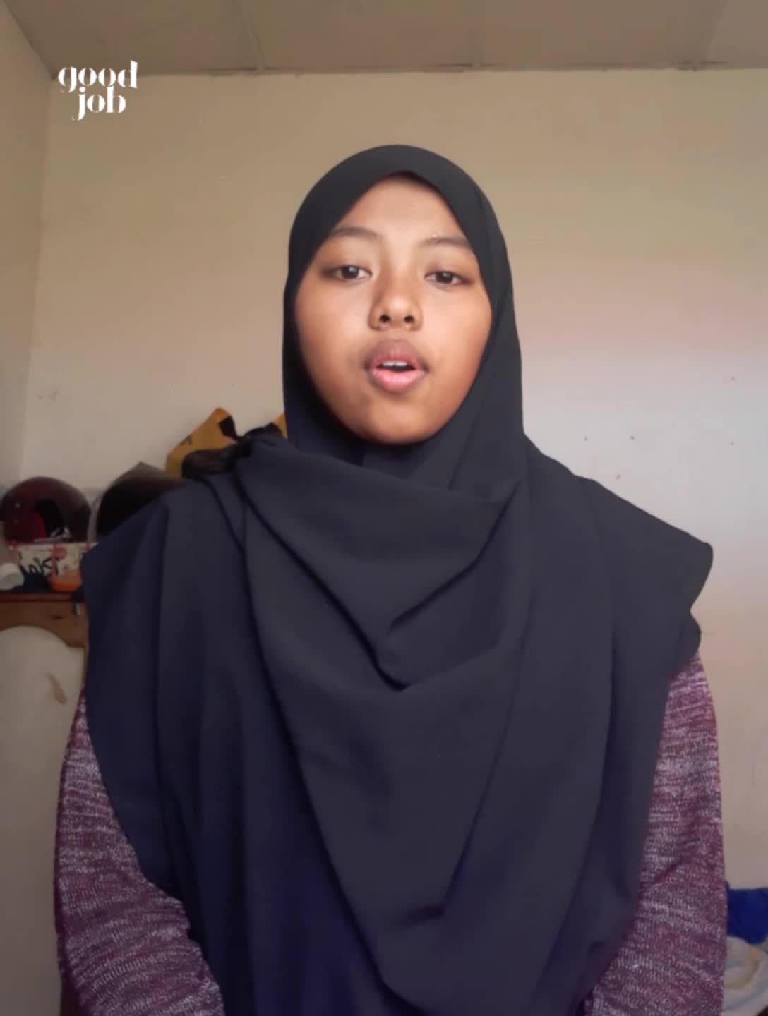 assalamualaikum ,perkenalkan nama saya noor syafiqah,asal saya dari kab.kapuas kalimantan tengan ,ada oun lagu yg saya berjudul syaikhona
