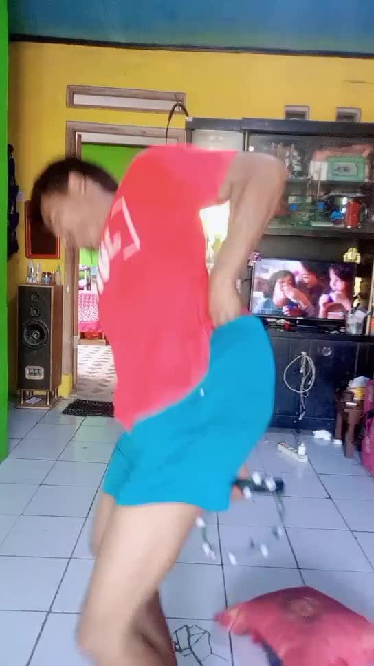 kang paket ganggu aja🤣