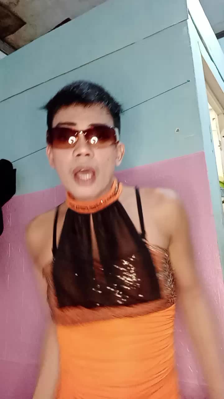 minggir semua agnes mode pesawat mau lewat hahahhaa