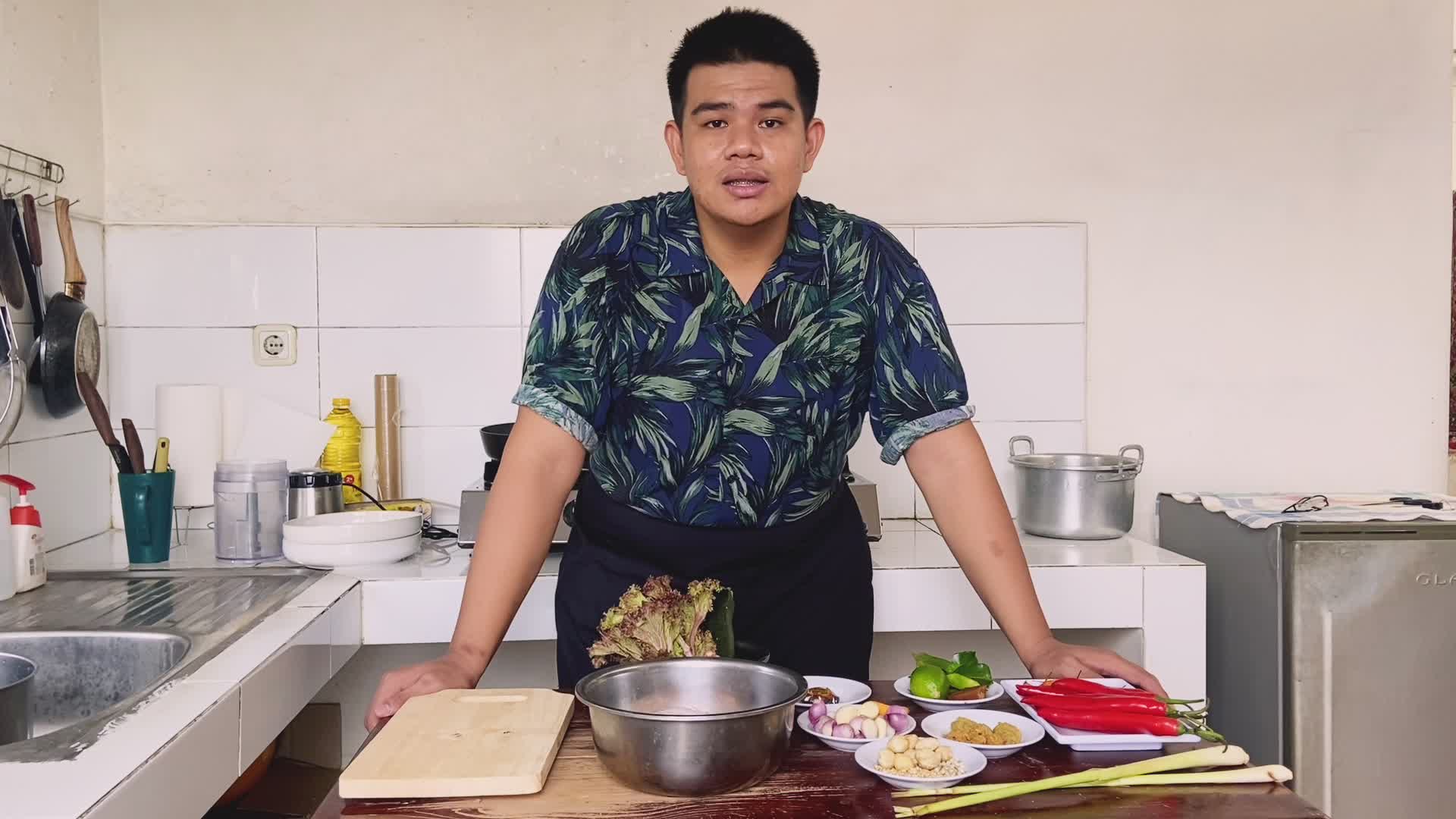 Rinaldi Osman - 25 Tahun / Deboned Chicken Legs With Bumbu Hitam Madura #onlineauditionmci8