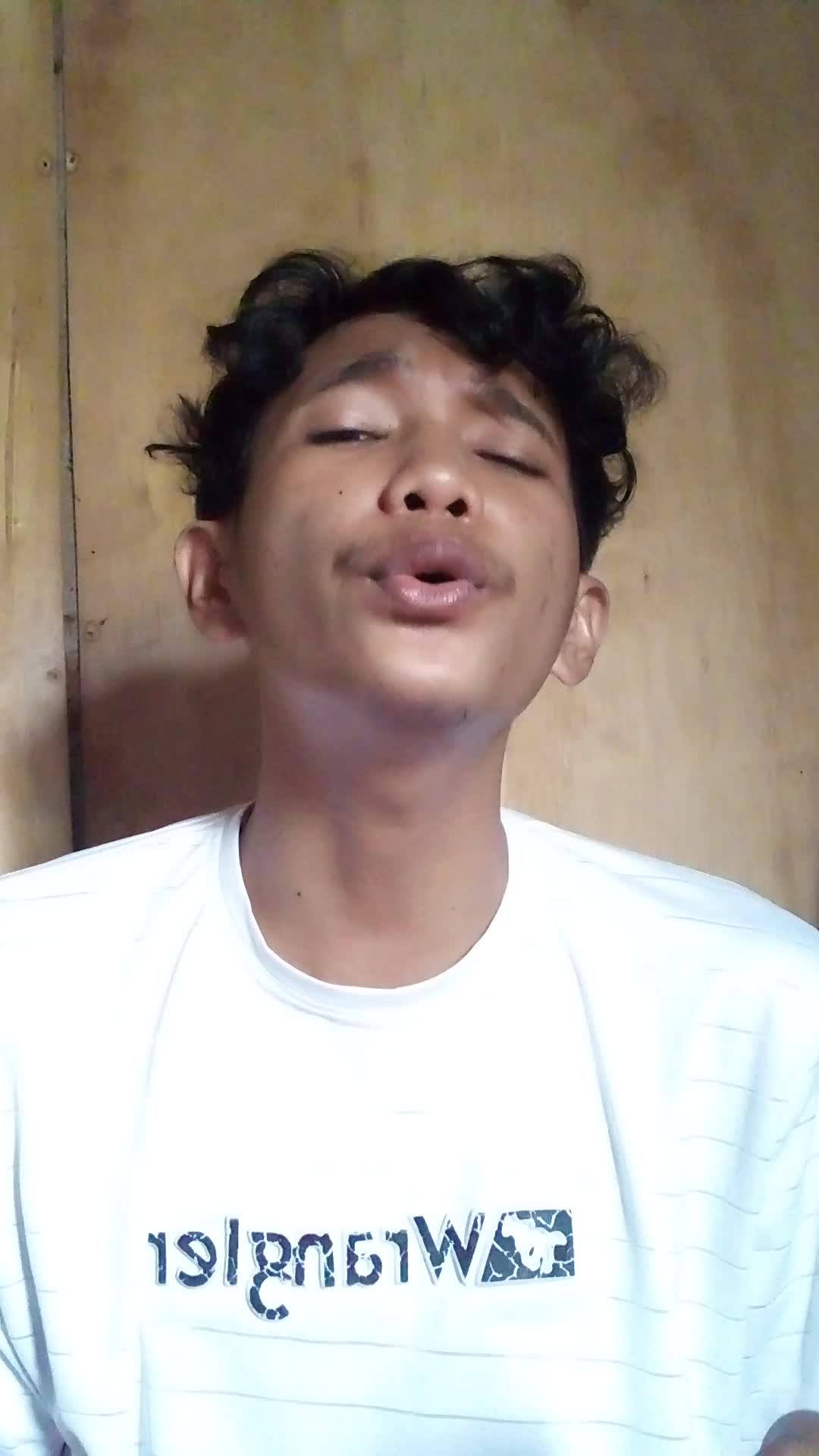 KDI 2023  Muhammad Rohan Saputra  Kabupaten Paser Provinsi Kalimantan Timur  20 Tahun  Cinta Bukanlah Kapal  #ONLINEAUDITIONKDI2023