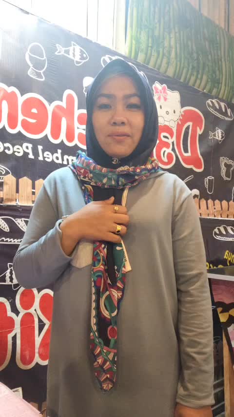 Dewi Sonata 39 bukit tinggi #mieterbangsambelgeprek #auditionlinemci9
