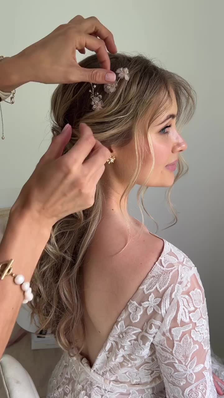 Hairstyle cantik gini cocok dipake untuk acara apa nih guys?