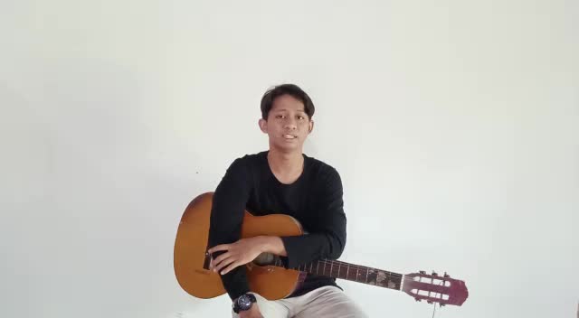 Bismillah, Saya Dimas dari Madiun akan membawakan sebuah lagu dari Deny Caknan "Los Dol" #OnlineAuditionRisingStarIndonesiaDangdut
