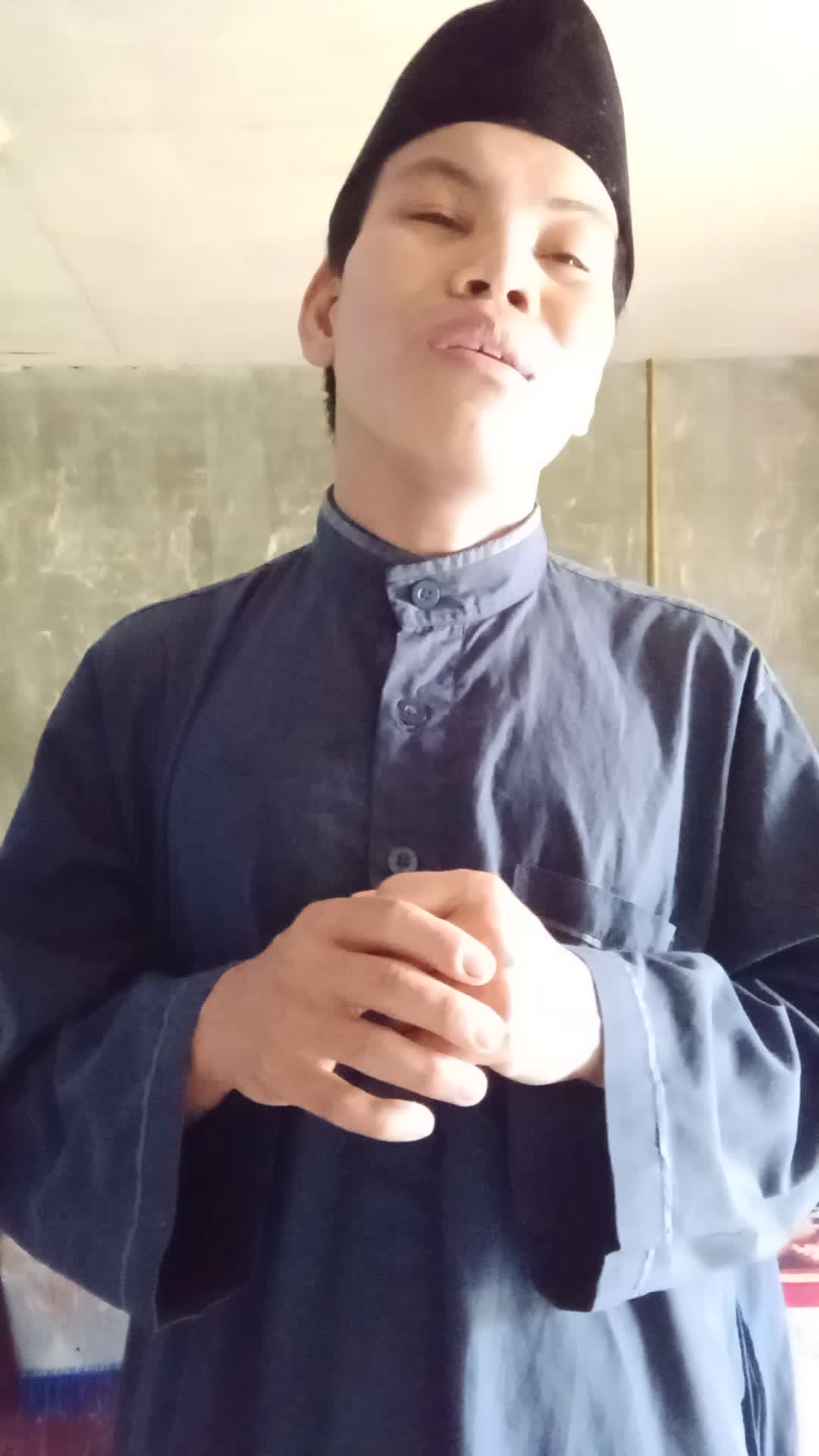 nama:arifin umur :22 tahun asal:riau