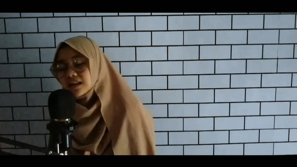 Dea Haprianti_18 tahun_Garut_Mali Khiliq