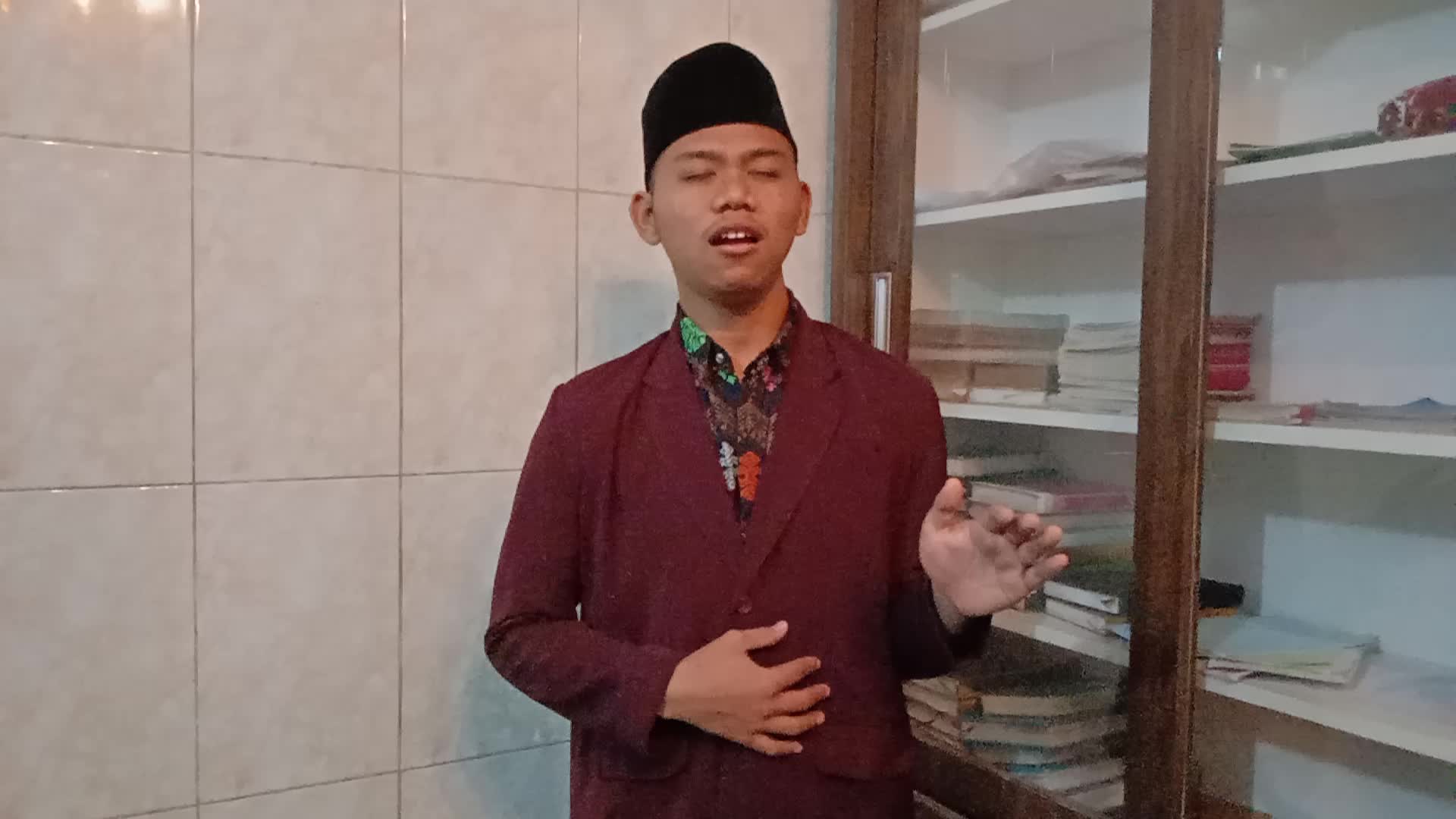 Nama_Dandi Mursidi_Umur_20_Asal Bandung_Yaa Imamarusli