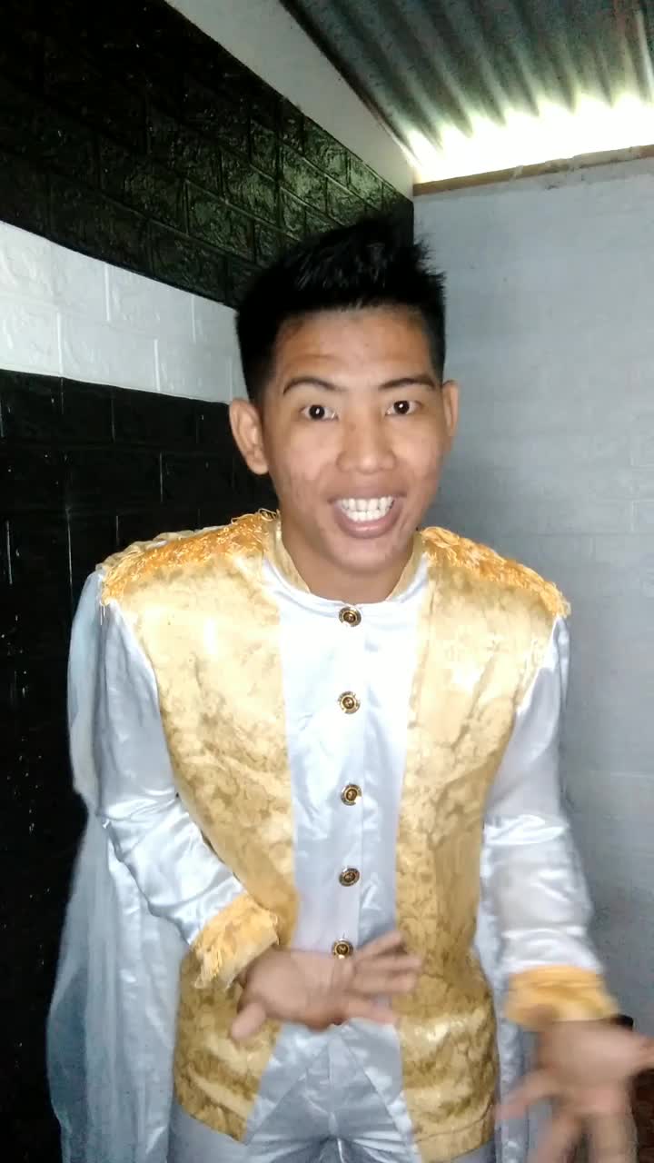 kontes ambyar Indonesia ROBI ROMADON OGAN ILIR 23 tahun LAGU ikan dalam kolam 
