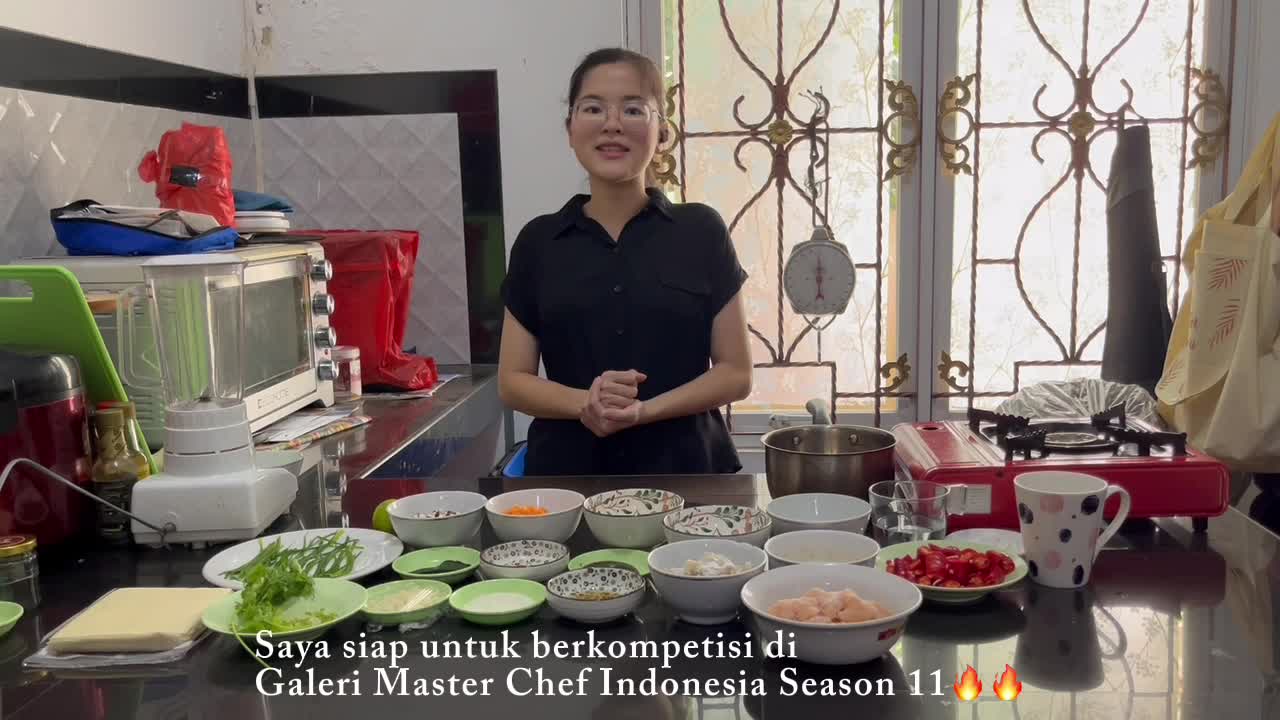 THAI MONEY BAGS w/ sweet thai chili sauce ala Irene dengan bumbu penuh cinta dan tulus—
#ONLINEAUDITIONMCI11

