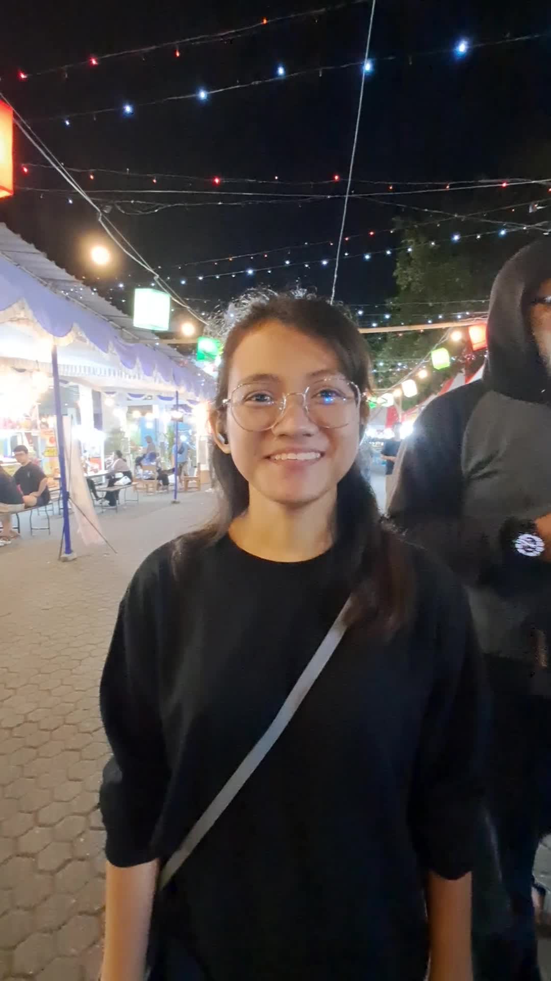 behind the scenes my content wkwkkwkw..ga boleh malu2