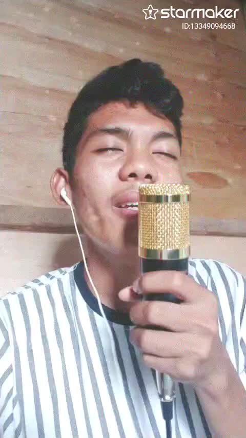 Assalamualaikum wr.wb.... Perkenalkn nama sy Wiwin_18Thn_Asal_Sulsel || Kal Ho Na Ho || #OnlineAudisiRisingStarIndonesia🙏🥰😍