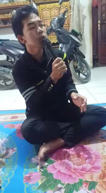 mirip ariel noah 