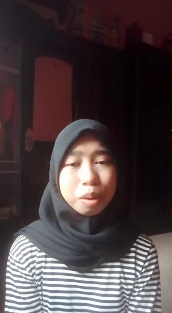 nama :harnida ,asal:sulawesi selatan .judul lagu (syaikhona)