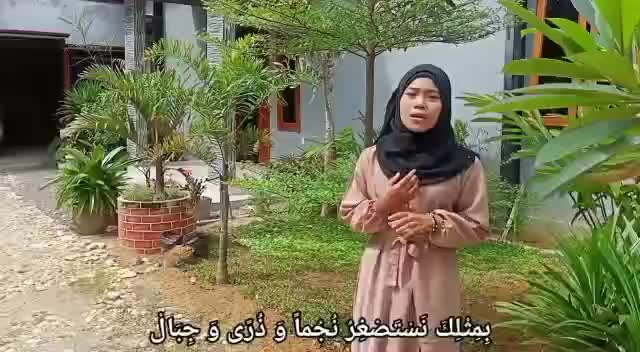 nama:faizzatur ramadhani,biasa di panggil Manda,usia: 15 tahun,asal:Rembang,Jawa tengah,btw ini bisa di cek di channel YouTube (Kak Syarif) 