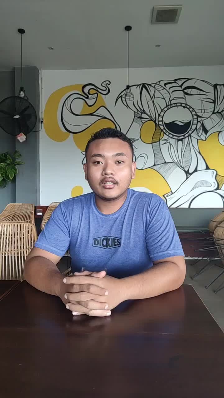 nama : aditya wahyudinata asal :banyuwangi jawatimur... pekerjaan helper yg berada di merauke papua
