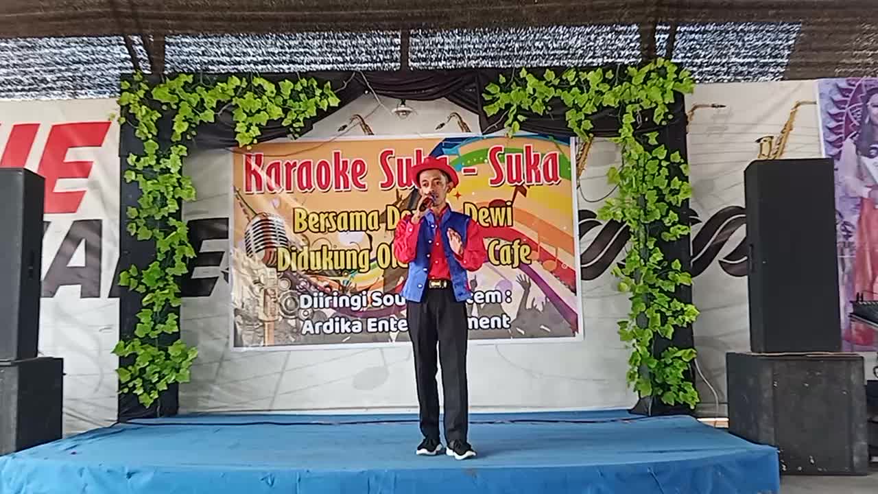 perkenalkan nama saya:topik hidayat.umur:23 tahun. provinsi:kalimantan barat, kota pontianak.judul lagu:pasrah