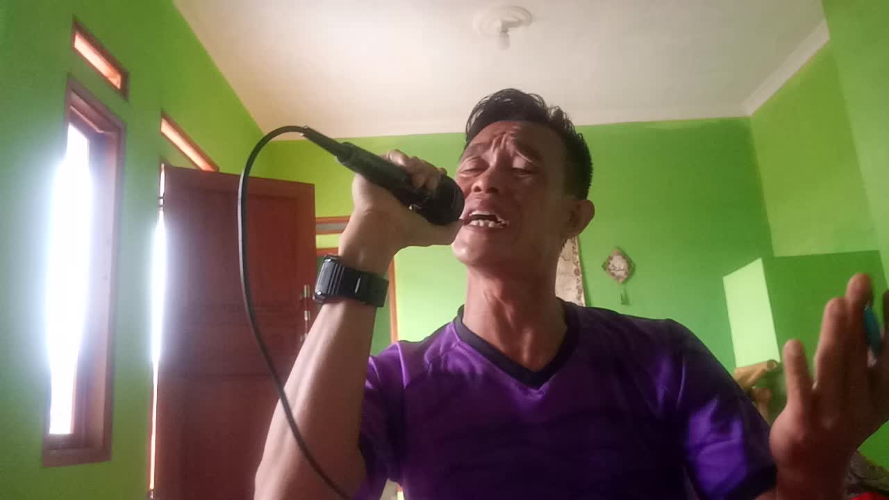 asswrwb perkenalkn nama mumuh USIA 40 pekerjaann guru dr Cianjur 