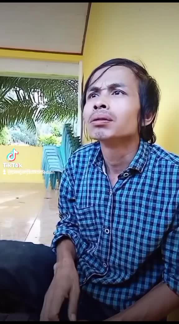 dukung saya dan vote.. supaya cita cita saya tercapai.. dan bisa umroh.. pengen bahagiakan ortu ku yang telah meninggal keduanya