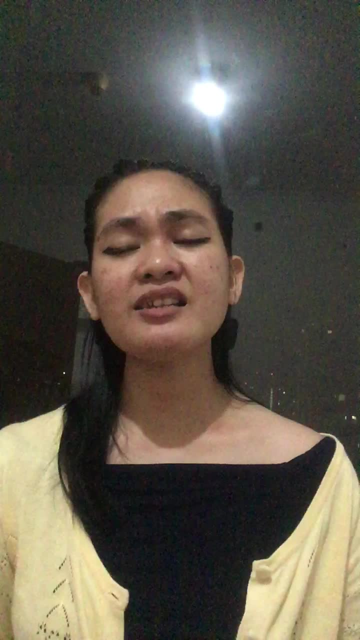 Sisilia Manoppo
25 thn, Manado 
Jangan Berhenti Mencintai ku