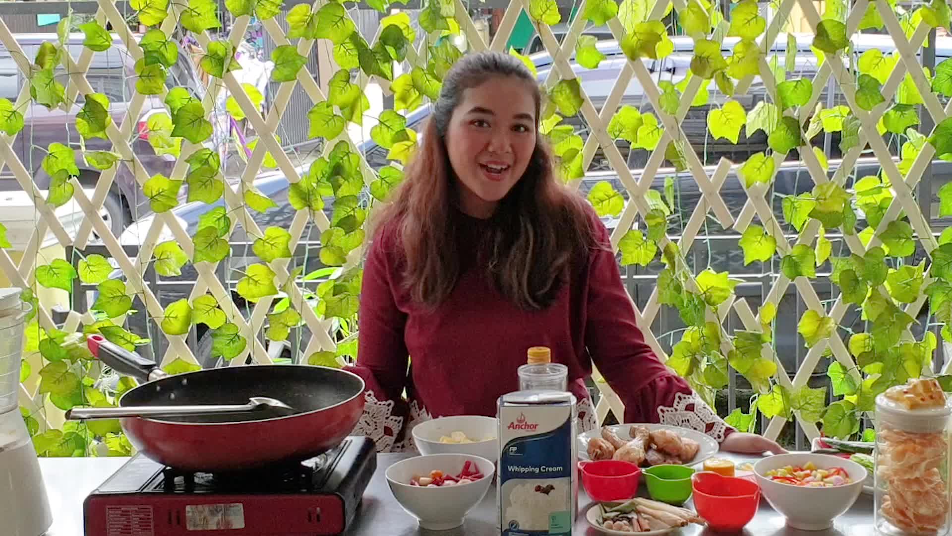 KARI AYAM DENGAN ROTI JALA. RASA AUTHENTIC YG INDONESIA BGT!!! BY NIKYTA MEIDIANA MN, 22TH, SURABAYA. #onlineauditionmci8