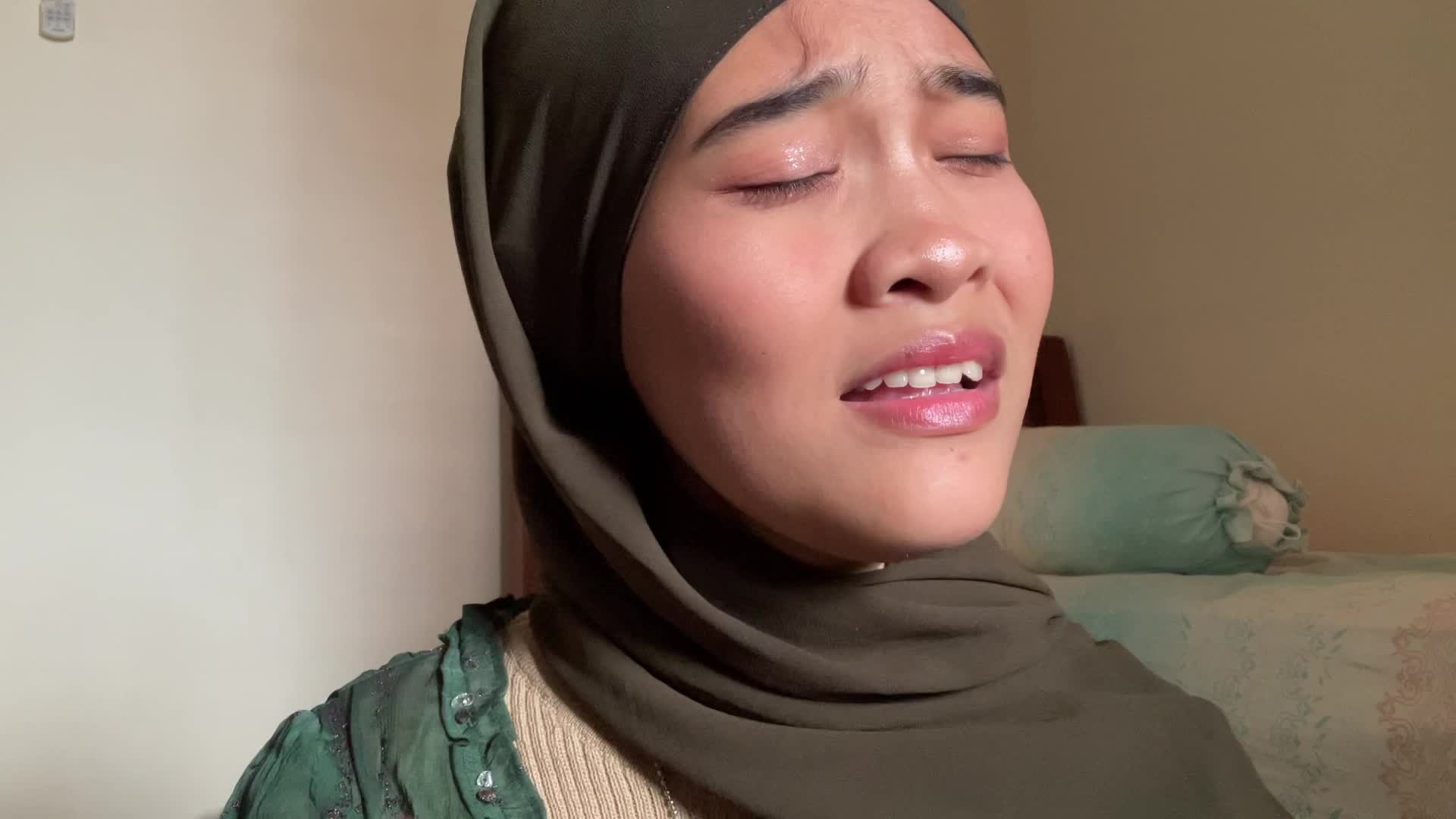 IDOL_XII NUNA SYAFA 21 BANDUNG IN LOVE WITH ANOTHER MAN
