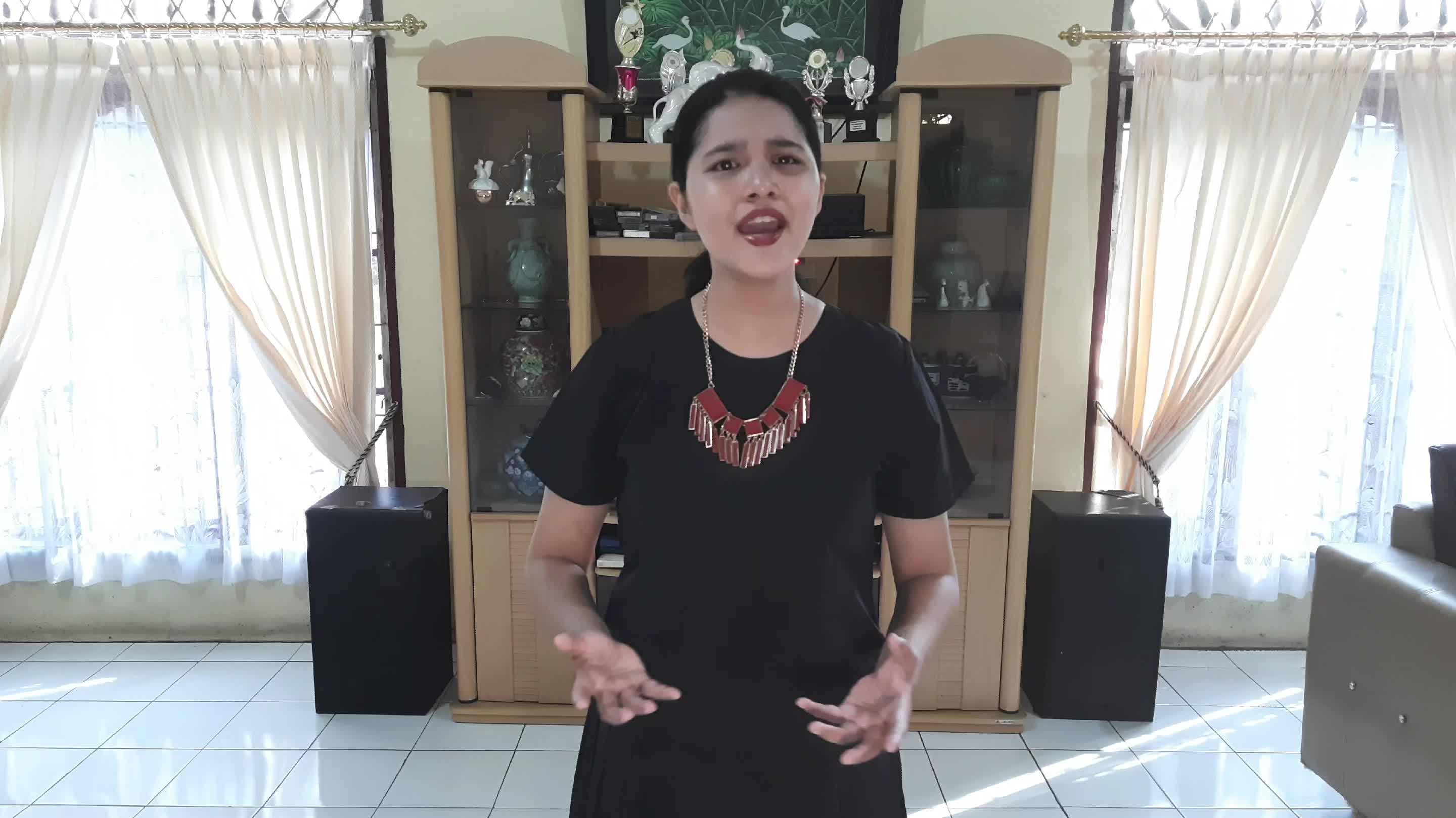 XFI2021_SOLO_AGUSTIN WIDJAYANTI_24 TAHUN_BATUBARA_TRY-PINK dan TERBANG-KOTAK
