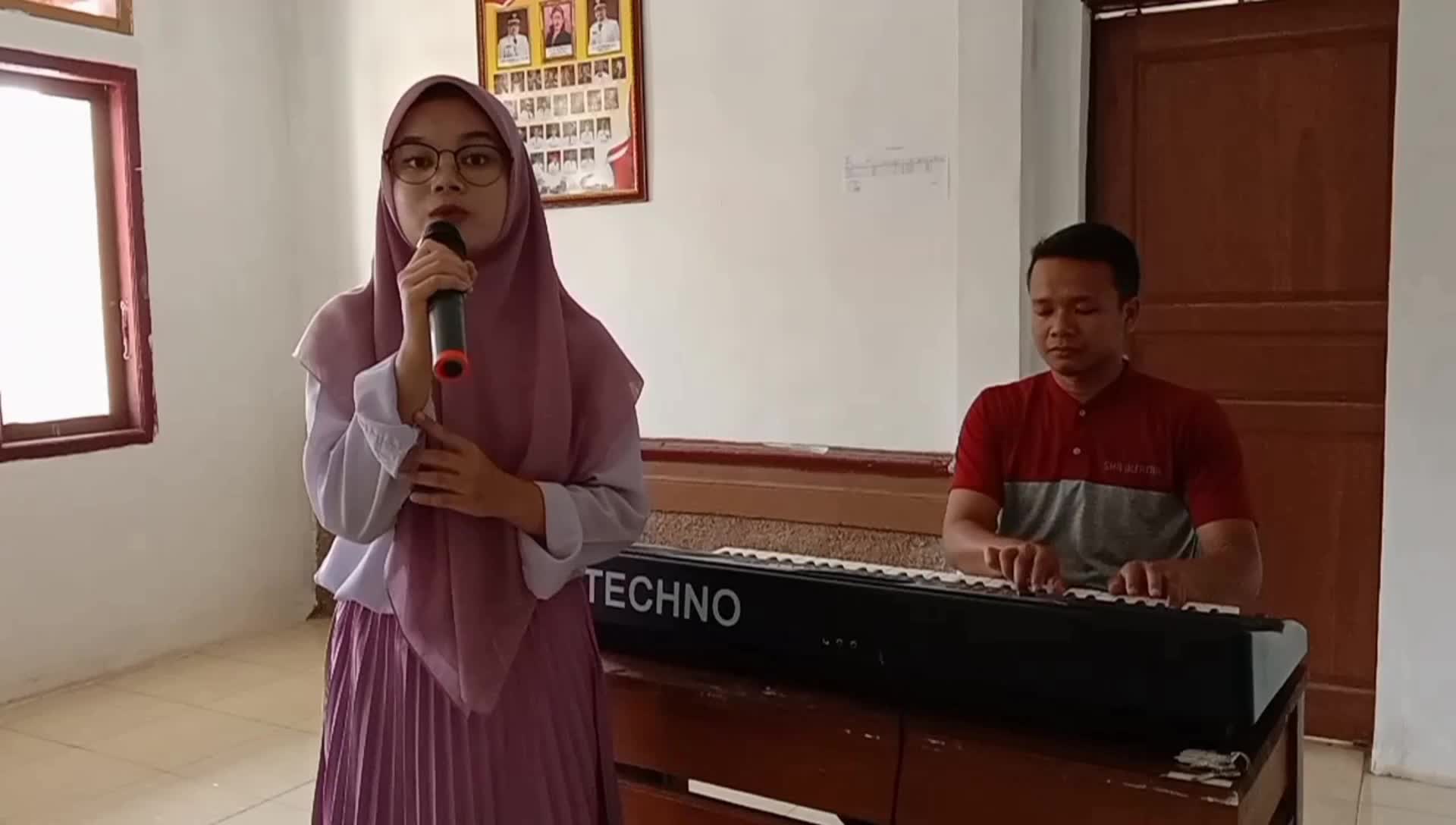 Nama : Masnun Khoerun Nisa (chairunnissa) , Asal : Garut Judul lagu : Al Wabaa' - sabyan 