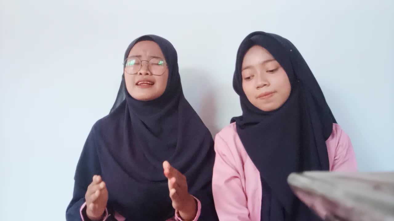 Huwannur - Ambar & Luluk (Lampung)