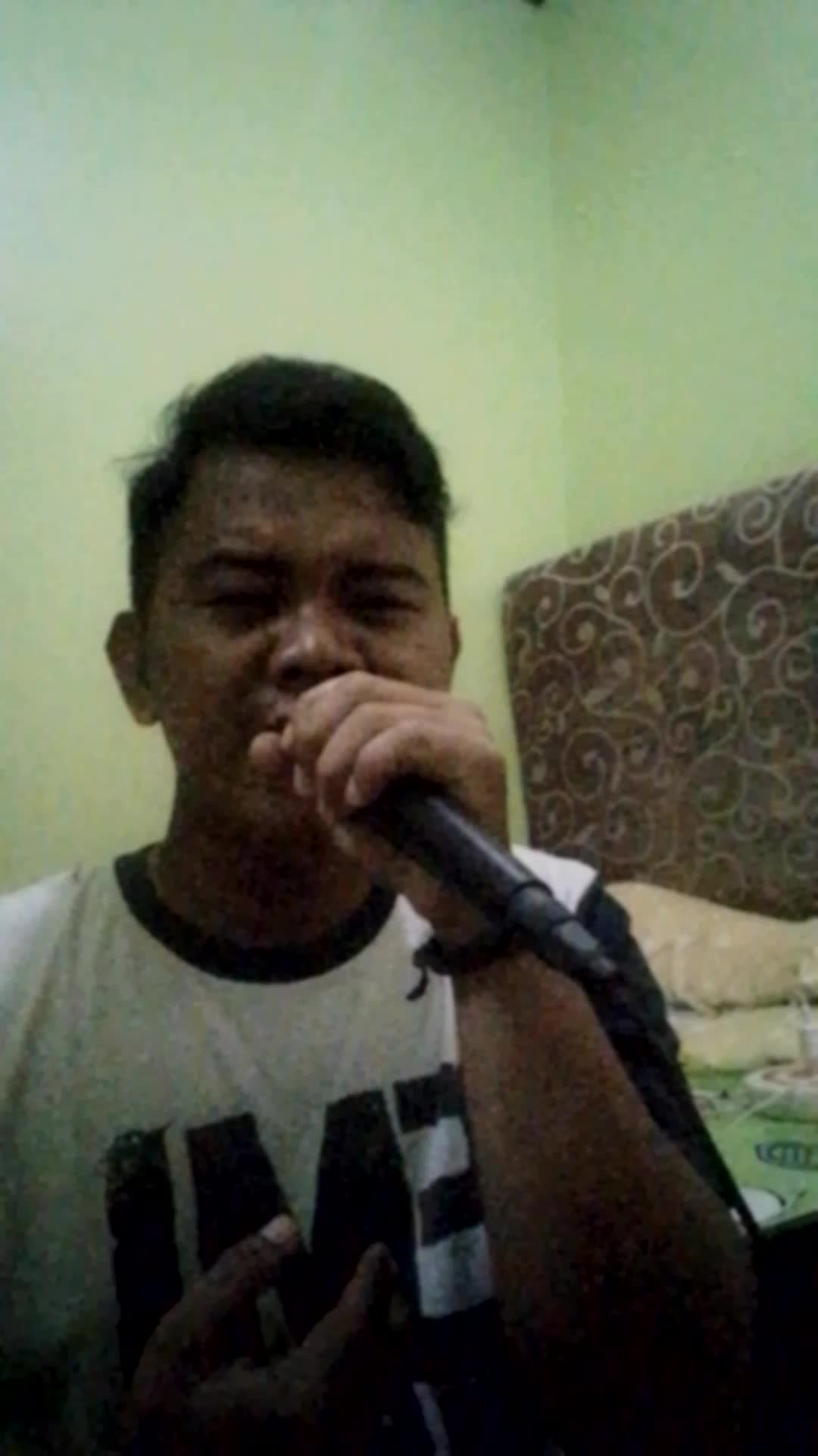 nama saya adi legawa saya berasal dari kota indramayu 