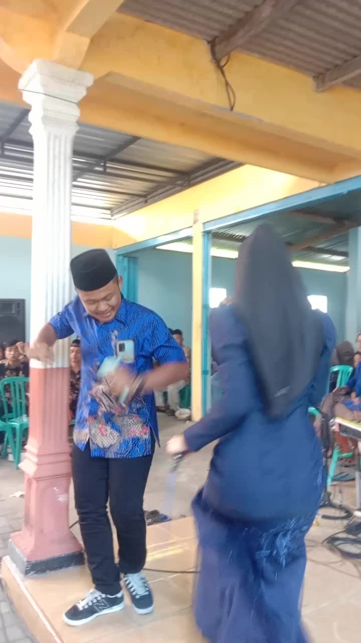 ambyar