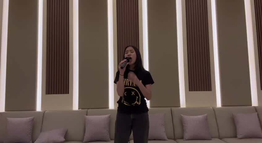 XFI2023 SOLO FELICIA MAYRA 17 TASIKMALAYA GRENADE