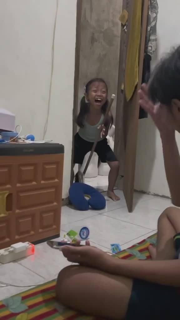 Adek Ga Punya Akhlak