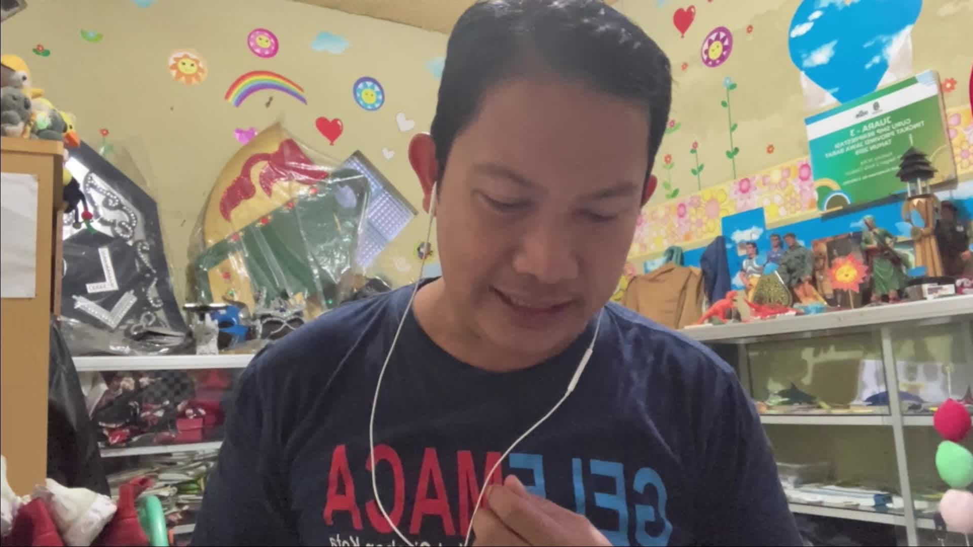 Ikatan Cinta Sinetron idola ibu saya dan mertua, jadi saya mengcover lagu ini buat beliau, semoga bisa ketemu dengan Mas Al dan And, o