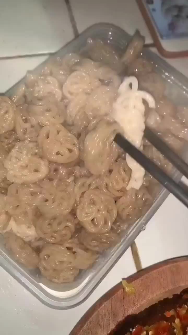 Cara Makan Kerupuk Rebus