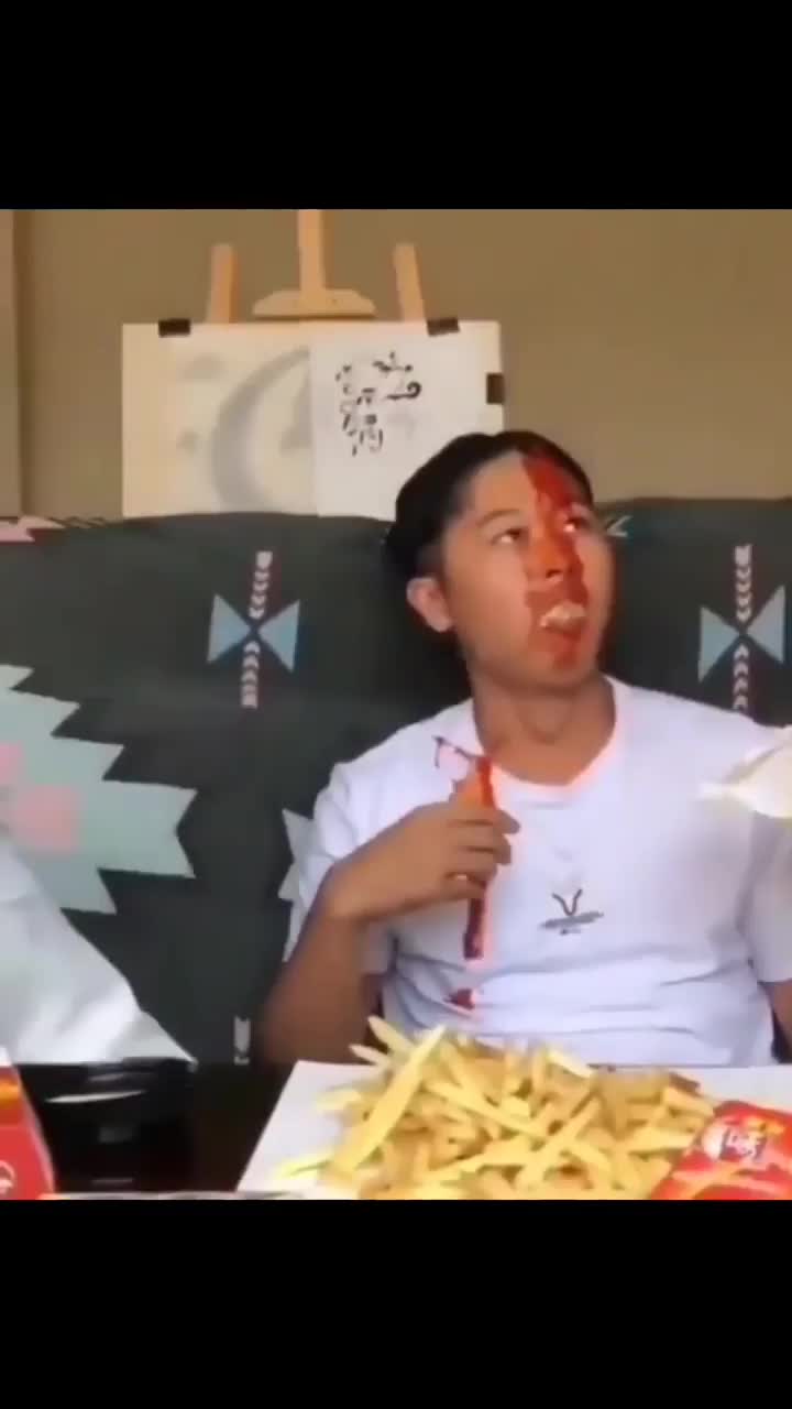 Gatau Harus Marah Atau Nangis
