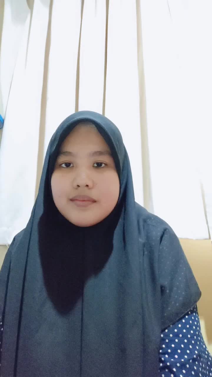 Assalamualaikum warahmatullahi wabarakatuh salam kenal Semuanya Namaku Dian Sulistyowati_Umurku 19 Tahun_Asal Kota Batam _Syaikhona 😁