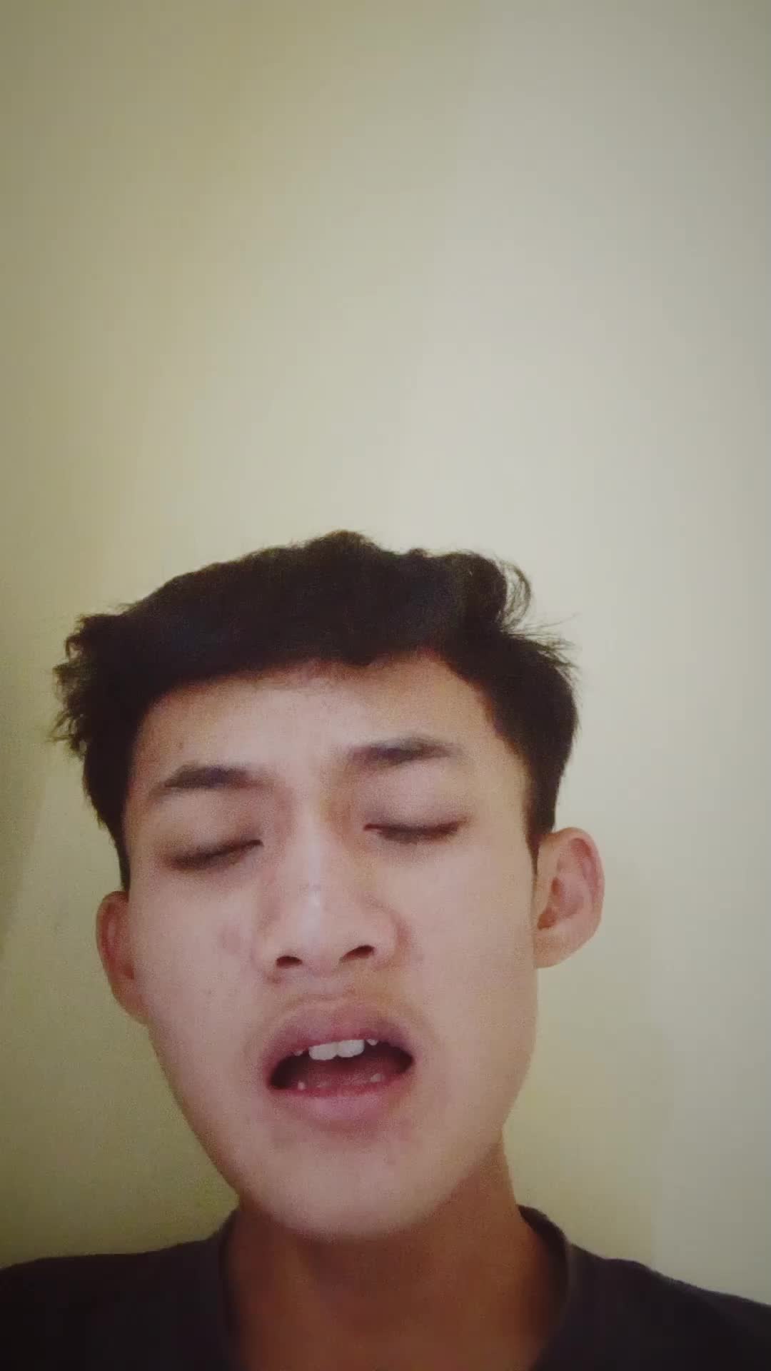 Nama: Dani setiawan asal: bandung judul lagu: antudkhilana #voiceoframadhangtv