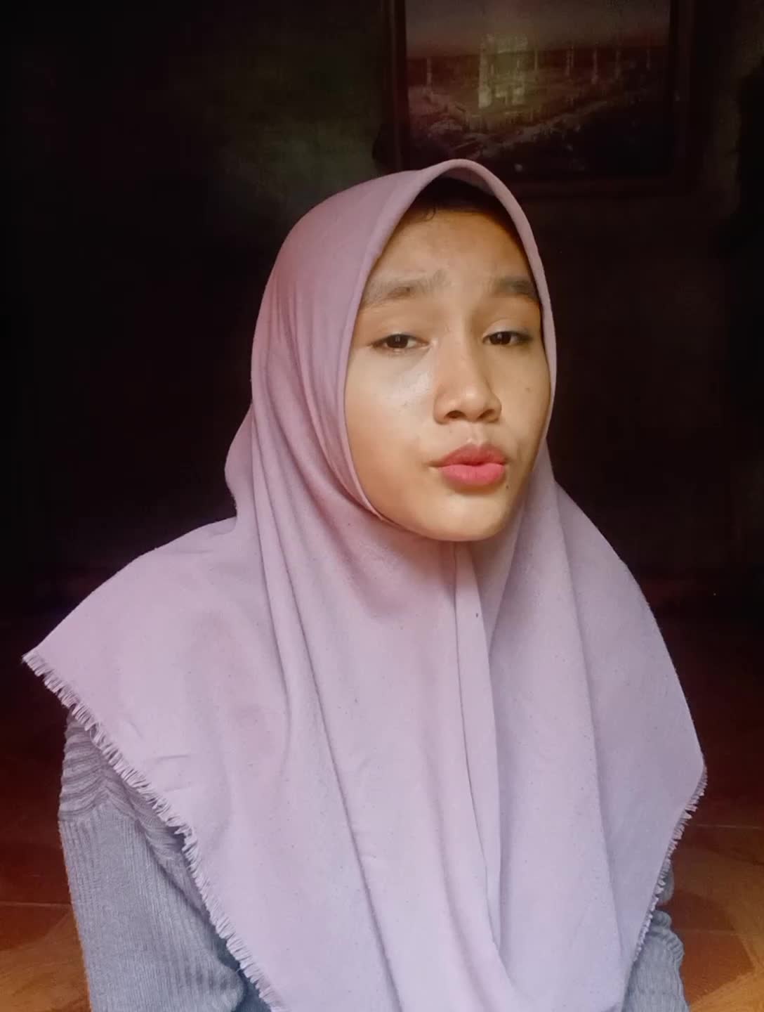 Nama : (Mirani)  Umur : (19)  Asal Kota : (Pekanbaru)  Judul Lagu : (muhasabah cinta)