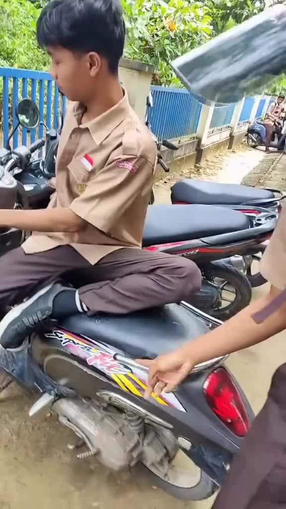 Ketika Pengen Supra Malah Dibeliin Scoopy