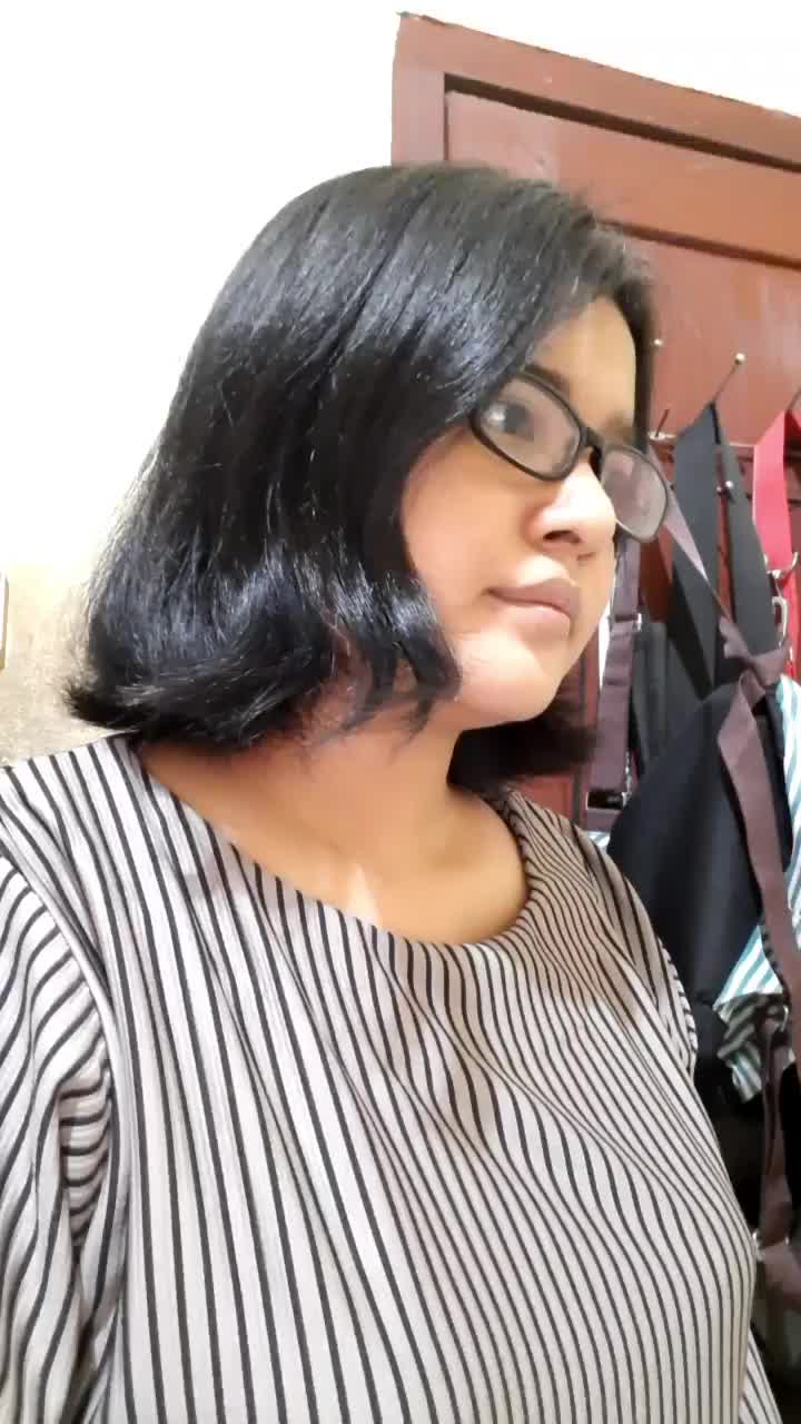 kenapa dingin banget sih ini kakak ipar? udah beralih profesi jd tukang es krim apa ya? tp koq ga pernah bagi2 es krim ya? 🤔