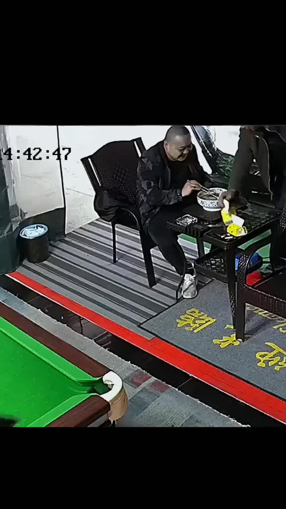 emang lagi sial aja